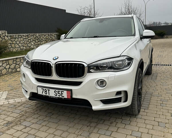 Білий БМВ Х5, об'ємом двигуна 3 л та пробігом 178 тис. км за 30500 $, фото 2 на Automoto.ua