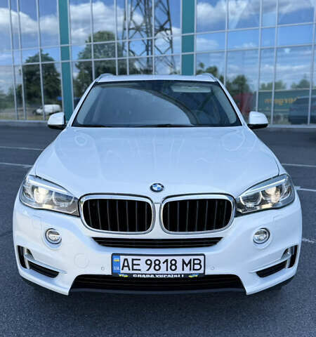 БМВ Х5 2015 в Днепре (Днепропетровске) на Automoto.ua Белый БМВ Х5, объемом двигателя 3 л и пробегом 225 тыс. км за 22000 $, фото 2 на Automoto.ua