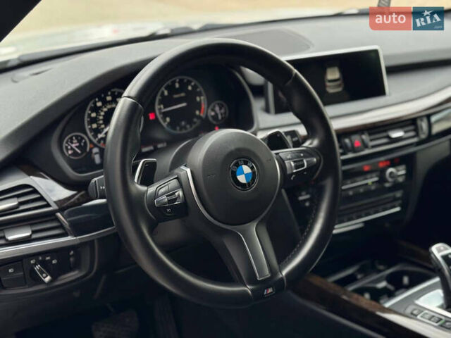 Белый БМВ Х5, объемом двигателя 3 л и пробегом 308 тыс. км за 27999 $, фото 40 на Automoto.ua