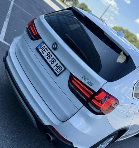 БМВ Х5 2015 в Днепре (Днепропетровске) на Automoto.ua Белый БМВ Х5, объемом двигателя 3 л и пробегом 225 тыс. км за 22000 $, фото 12 на Automoto.ua