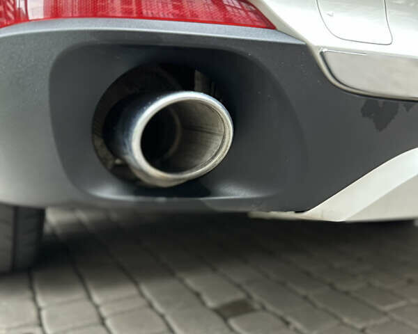 Білий БМВ Х5, об'ємом двигуна 2.99 л та пробігом 125 тис. км за 41500 $, фото 3 на Automoto.ua