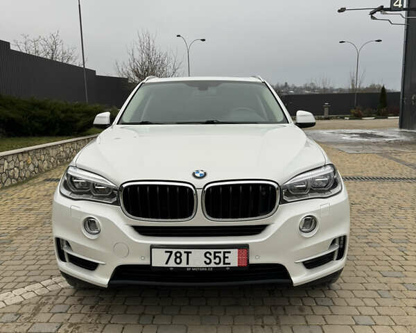 Білий БМВ Х5, об'ємом двигуна 3 л та пробігом 178 тис. км за 30500 $, фото 1 на Automoto.ua