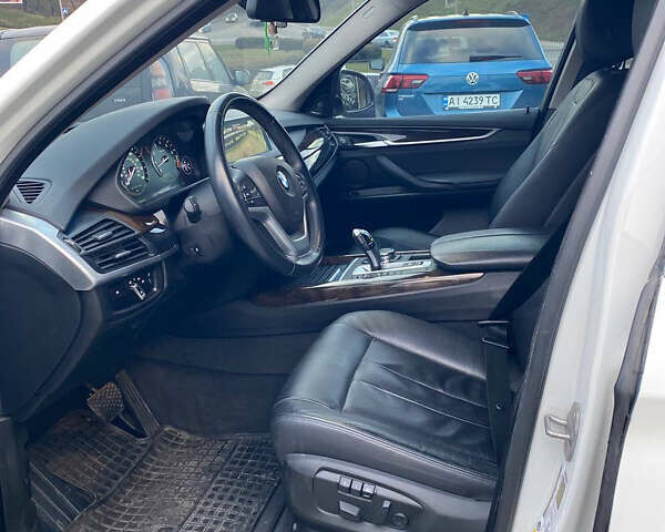 Белый БМВ Х5, объемом двигателя 2.98 л и пробегом 214 тыс. км за 19000 $, фото 10 на Automoto.ua