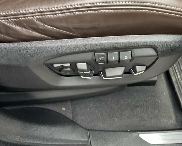 Білий БМВ Х5, об'ємом двигуна 2.99 л та пробігом 238 тис. км за 31000 $, фото 14 на Automoto.ua