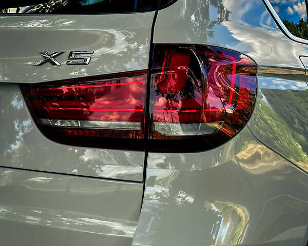 Білий БМВ Х5, об'ємом двигуна 2 л та пробігом 154 тис. км за 30500 $, фото 17 на Automoto.ua