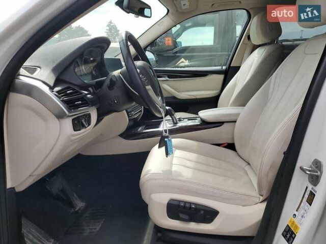 Белый БМВ Х5, объемом двигателя 2.98 л и пробегом 46 тыс. км за 7500 $, фото 6 на Automoto.ua