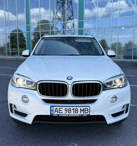 БМВ Х5 2015 в Днепре (Днепропетровске) на Automoto.ua Белый БМВ Х5, объемом двигателя 3 л и пробегом 225 тыс. км за 22000 $, фото 3 на Automoto.ua
