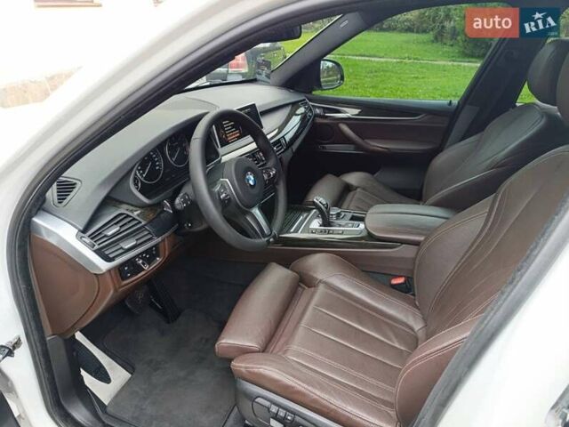 Білий БМВ Х5, об'ємом двигуна 2 л та пробігом 170 тис. км за 28900 $, фото 14 на Automoto.ua