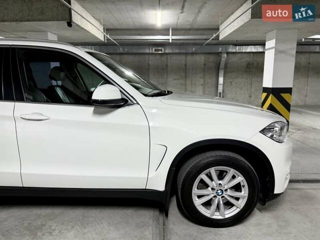 Білий БМВ Х5, об'ємом двигуна 2 л та пробігом 155 тис. км за 24100 $, фото 14 на Automoto.ua