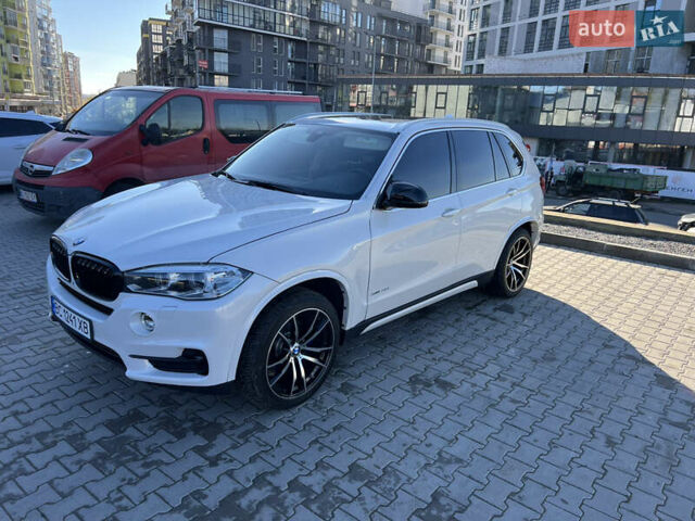 Білий БМВ Х5, об'ємом двигуна 2.98 л та пробігом 203 тис. км за 22900 $, фото 1 на Automoto.ua