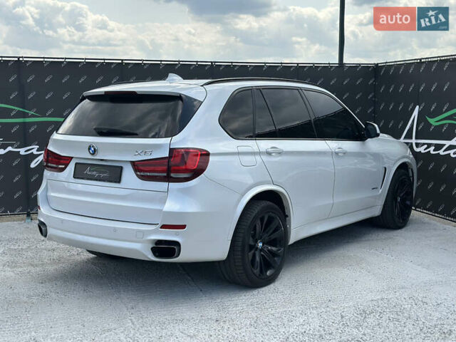 Білий БМВ Х5, об'ємом двигуна 2.98 л та пробігом 183 тис. км за 26999 $, фото 1 на Automoto.ua