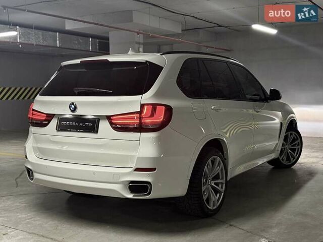 Білий БМВ Х5, об'ємом двигуна 3 л та пробігом 103 тис. км за 37500 $, фото 11 на Automoto.ua