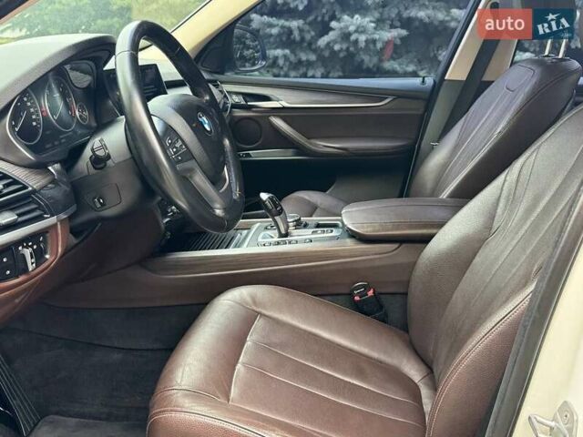Белый БМВ Х5, объемом двигателя 2 л и пробегом 248 тыс. км за 22500 $, фото 23 на Automoto.ua
