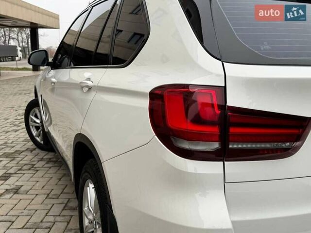 Белый БМВ Х5, объемом двигателя 2 л и пробегом 248 тыс. км за 22500 $, фото 17 на Automoto.ua