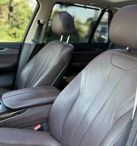 БМВ Х5 2015 в Днепре (Днепропетровске) на Automoto.ua Белый БМВ Х5, объемом двигателя 3 л и пробегом 225 тыс. км за 22000 $, фото 28 на Automoto.ua