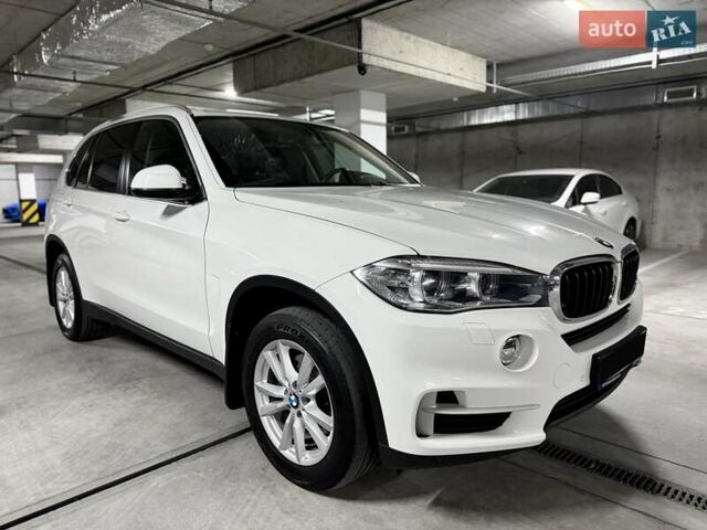 Білий БМВ Х5, об'ємом двигуна 2 л та пробігом 155 тис. км за 24100 $, фото 20 на Automoto.ua