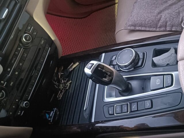 Белый БМВ Х5, объемом двигателя 2 л и пробегом 185 тыс. км за 24500 $, фото 7 на Automoto.ua