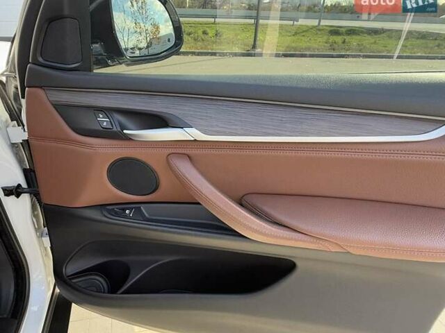 Белый БМВ Х5, объемом двигателя 2.99 л и пробегом 176 тыс. км за 31500 $, фото 23 на Automoto.ua