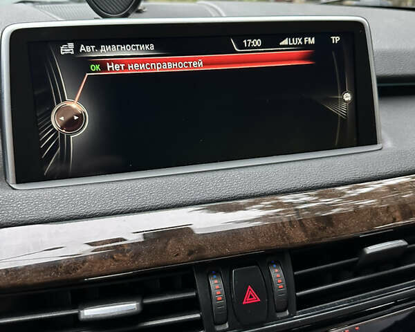 Білий БМВ Х5, об'ємом двигуна 2.99 л та пробігом 125 тис. км за 41500 $, фото 25 на Automoto.ua