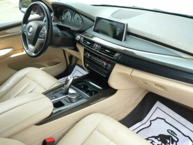 Белый БМВ Х5, объемом двигателя 3 л и пробегом 120 тыс. км за 14900 $, фото 18 на Automoto.ua