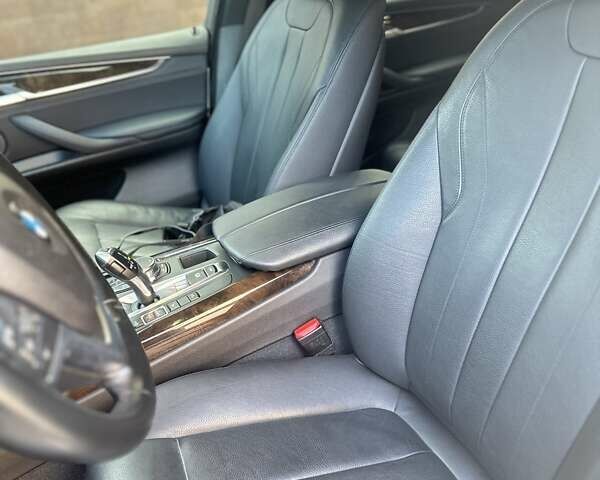 БМВ Х5 2016 в Днепре (Днепропетровске) на Automoto.ua Белый БМВ Х5, объемом двигателя 2.98 л и пробегом 107 тыс. км за 27500 $, фото 6 на Automoto.ua