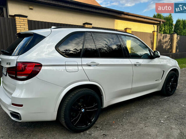 Белый БМВ Х5, объемом двигателя 2.99 л и пробегом 146 тыс. км за 38200 $, фото 5 на Automoto.ua