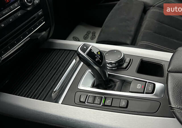 Білий БМВ Х5, об'ємом двигуна 2 л та пробігом 166 тис. км за 28000 $, фото 16 на Automoto.ua