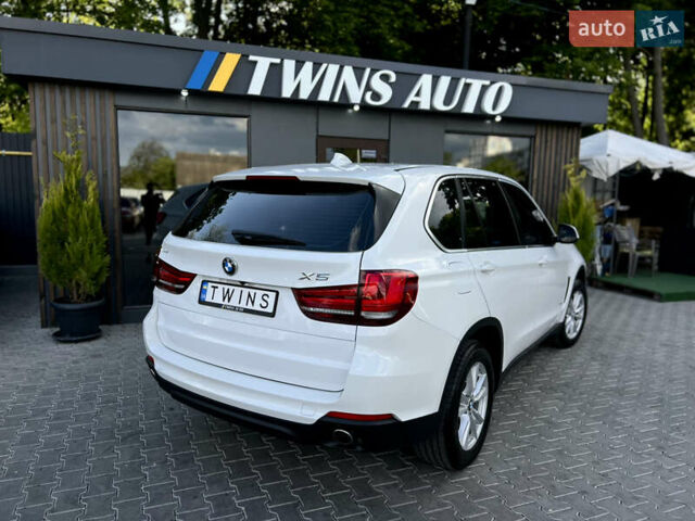Белый БМВ Х5, объемом двигателя 2 л и пробегом 106 тыс. км за 27900 $, фото 17 на Automoto.ua