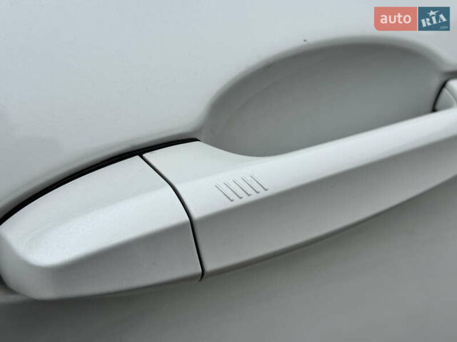 Белый БМВ Х5, объемом двигателя 2.98 л и пробегом 130 тыс. км за 28700 $, фото 15 на Automoto.ua