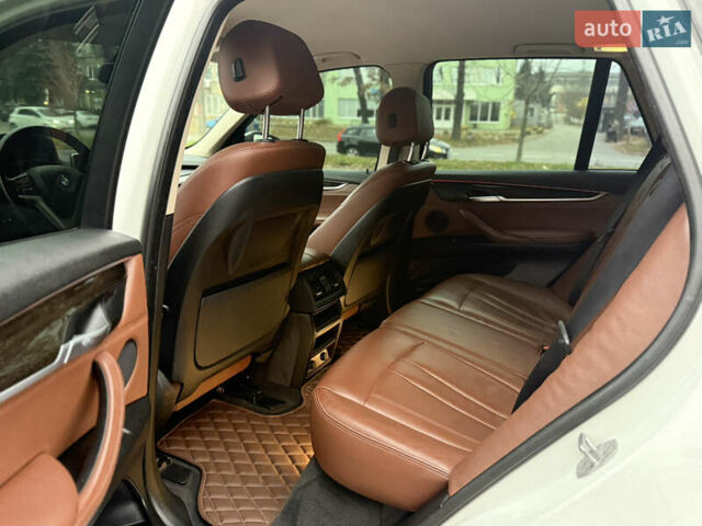 Білий БМВ Х5, об'ємом двигуна 2 л та пробігом 130 тис. км за 29500 $, фото 29 на Automoto.ua