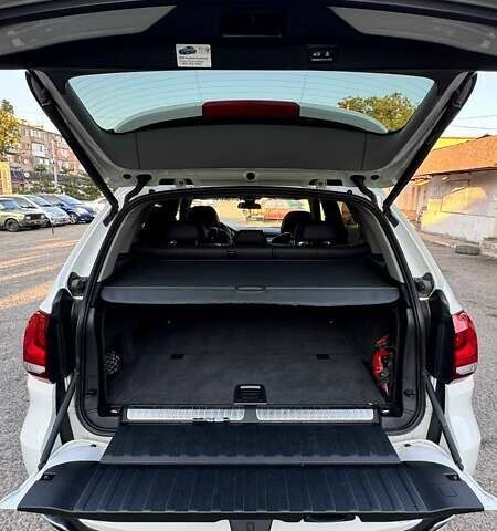 Белый БМВ Х5, объемом двигателя 2 л и пробегом 206 тыс. км за 26999 $, фото 38 на Automoto.ua