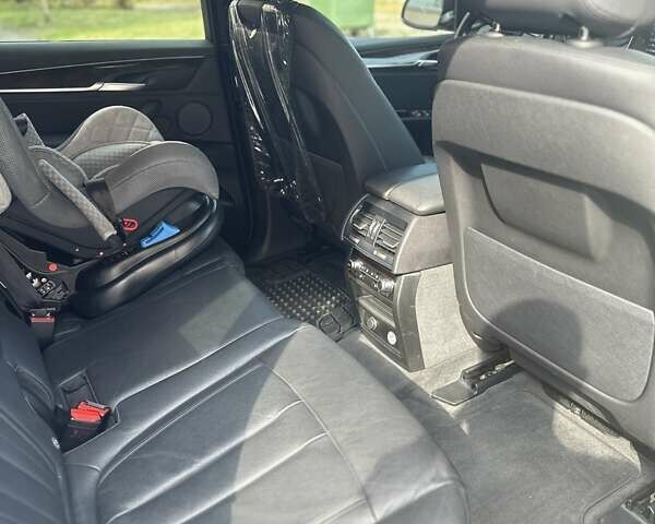 БМВ Х5 2016 в Днепре (Днепропетровске) на Automoto.ua Белый БМВ Х5, объемом двигателя 2.98 л и пробегом 107 тыс. км за 27500 $, фото 9 на Automoto.ua