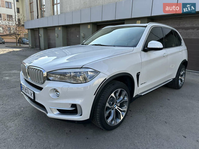 Белый БМВ Х5, объемом двигателя 3 л и пробегом 211 тыс. км за 28999 $, фото 4 на Automoto.ua