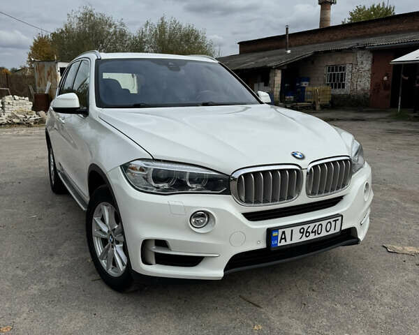 Белый БМВ Х5, объемом двигателя 2.99 л и пробегом 234 тыс. км за 33200 $, фото 1 на Automoto.ua