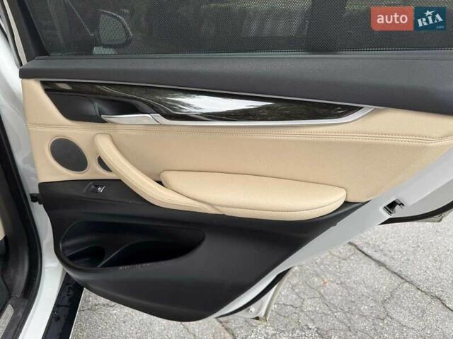 Белый БМВ Х5, объемом двигателя 3 л и пробегом 184 тыс. км за 30790 $, фото 21 на Automoto.ua