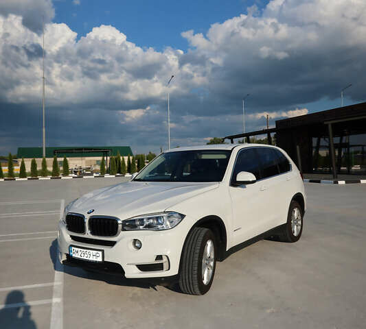 Белый БМВ Х5, объемом двигателя 2 л и пробегом 168 тыс. км за 29999 $, фото 5 на Automoto.ua