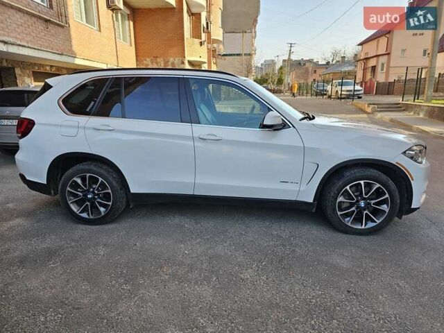 Білий БМВ Х5, об'ємом двигуна 2 л та пробігом 173 тис. км за 27200 $, фото 4 на Automoto.ua