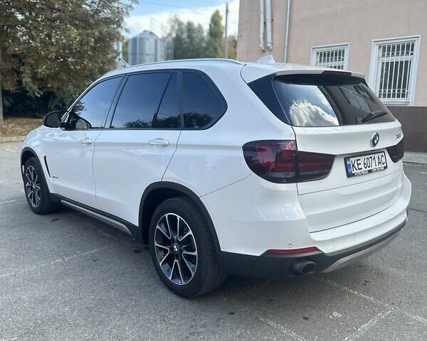 БМВ Х5 2016 в Днепре (Днепропетровске) на Automoto.ua Белый БМВ Х5, объемом двигателя 2.98 л и пробегом 107 тыс. км за 27500 $, фото 2 на Automoto.ua