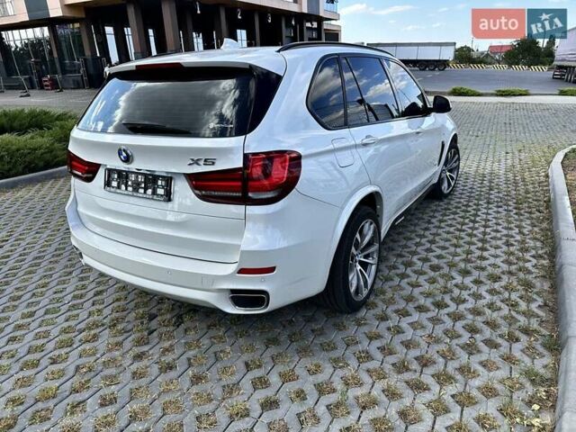 Белый БМВ Х5, объемом двигателя 3 л и пробегом 128 тыс. км за 37500 $, фото 5 на Automoto.ua