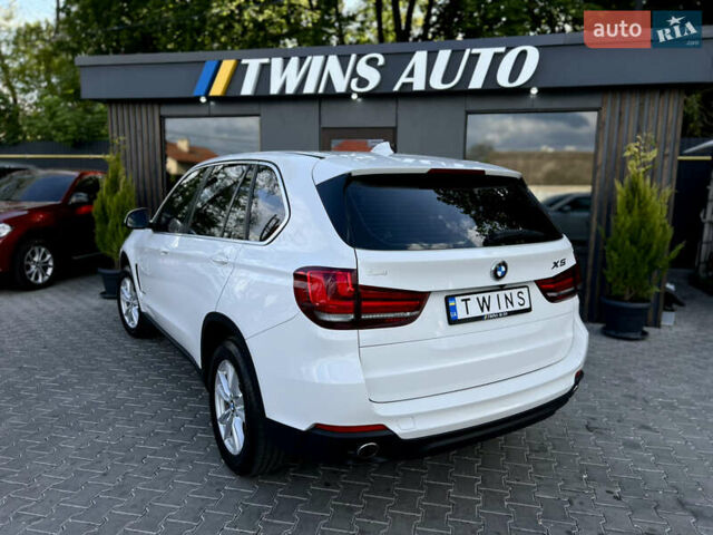 Белый БМВ Х5, объемом двигателя 2 л и пробегом 106 тыс. км за 27900 $, фото 20 на Automoto.ua