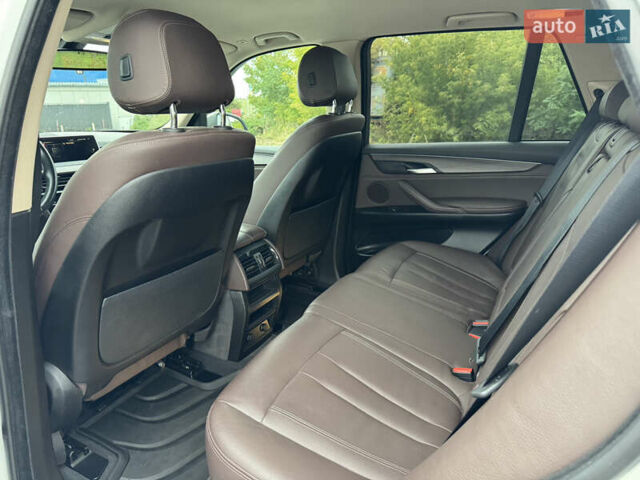 БМВ Х5 2016 в Тернополе на Automoto.ua Белый БМВ Х5, объемом двигателя 2 л и пробегом 137 тыс. км за 30500 $, фото 34 на Automoto.ua