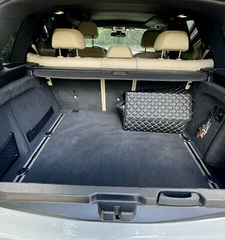 Білий БМВ Х5, об'ємом двигуна 2.98 л та пробігом 147 тис. км за 24850 $, фото 14 на Automoto.ua