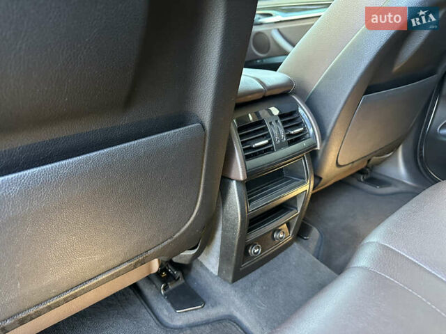 Белый БМВ Х5, объемом двигателя 2 л и пробегом 225 тыс. км за 25300 $, фото 45 на Automoto.ua