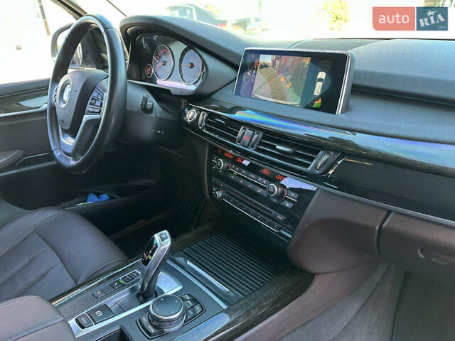 Белый БМВ Х5, объемом двигателя 2 л и пробегом 225 тыс. км за 25300 $, фото 58 на Automoto.ua