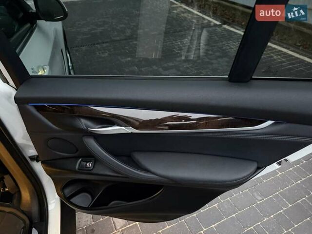 Белый БМВ Х5, объемом двигателя 2 л и пробегом 166 тыс. км за 28300 $, фото 17 на Automoto.ua