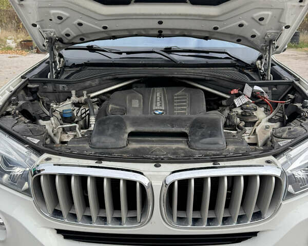 Белый БМВ Х5, объемом двигателя 2.99 л и пробегом 234 тыс. км за 31700 $, фото 39 на Automoto.ua