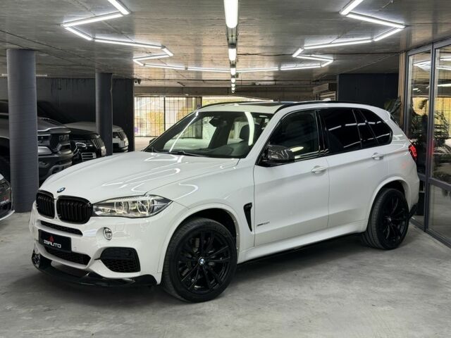 Білий БМВ Х5, об'ємом двигуна 4.4 л та пробігом 147 тис. км за 32900 $, фото 4 на Automoto.ua