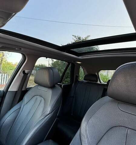 Белый БМВ Х5, объемом двигателя 2 л и пробегом 206 тыс. км за 26999 $, фото 55 на Automoto.ua