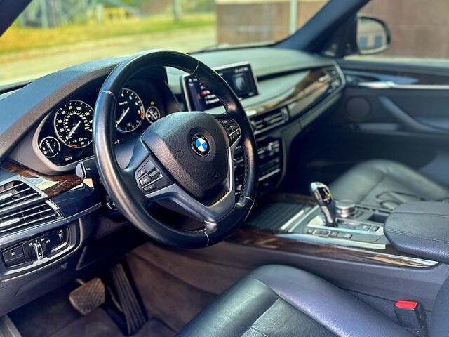 Білий БМВ Х5, об'ємом двигуна 3 л та пробігом 107 тис. км за 27500 $, фото 2 на Automoto.ua
