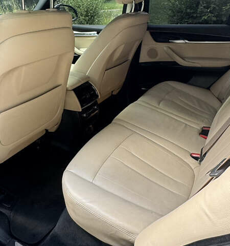 Білий БМВ Х5, об'ємом двигуна 2.98 л та пробігом 147 тис. км за 24850 $, фото 12 на Automoto.ua